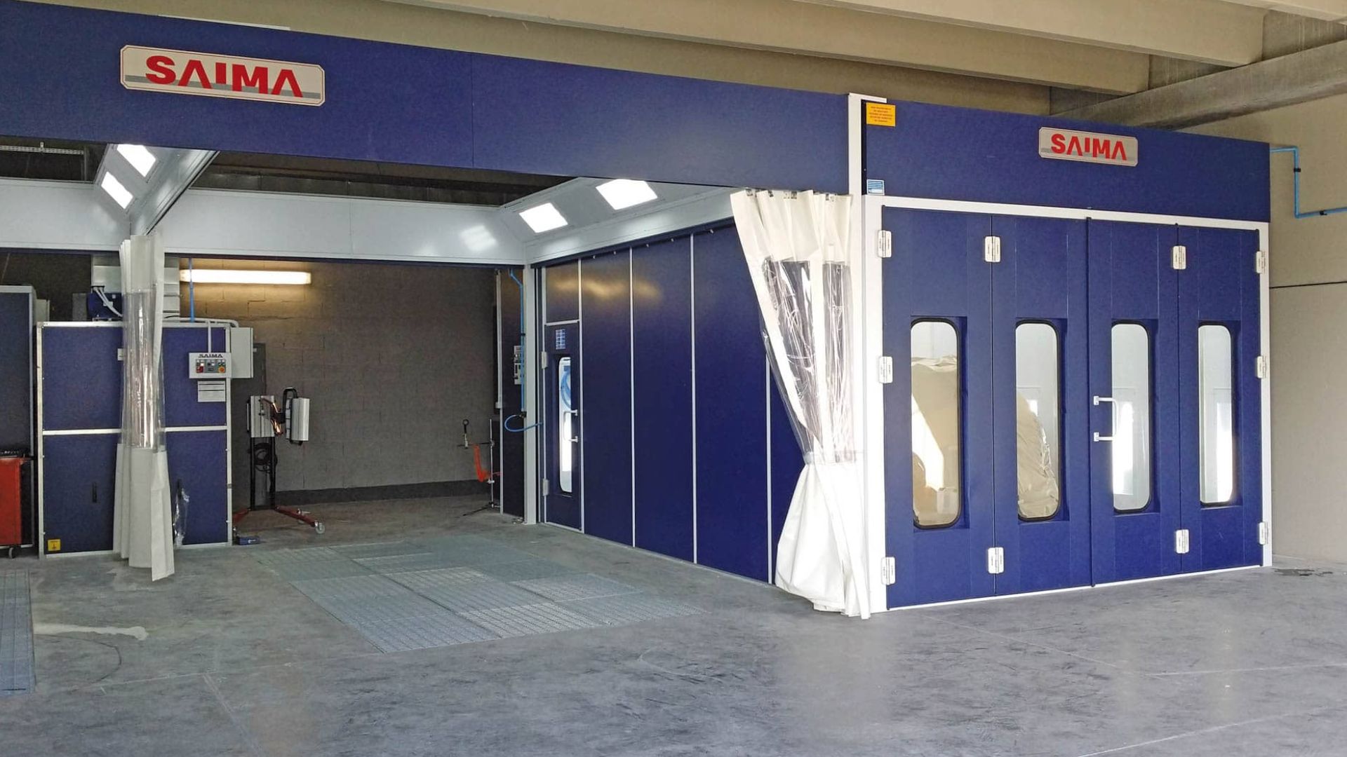 cabine de vopsit si vopsea auto 